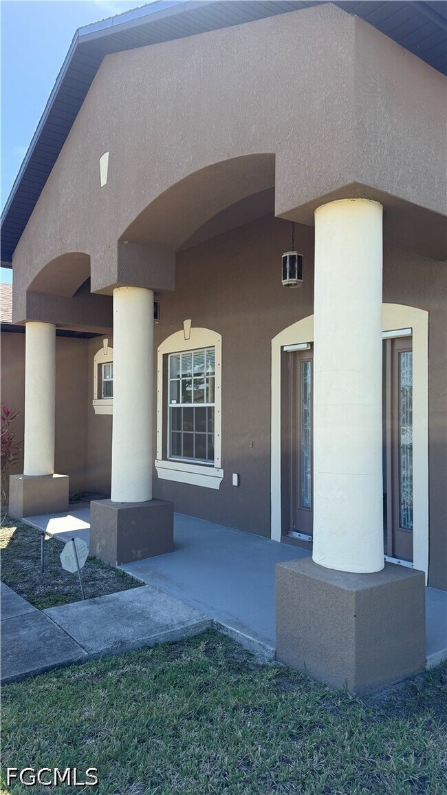 Foto del edificio - 2016 SW 3rd Terrace