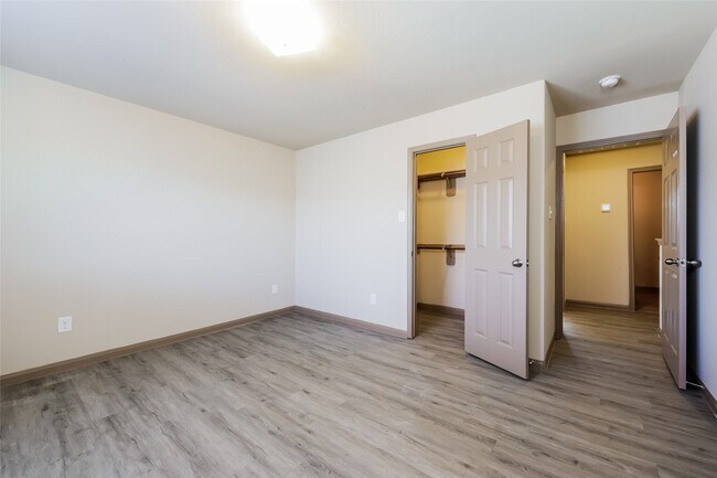 Foto del edificio - 2422 Gibbs Bend Ct