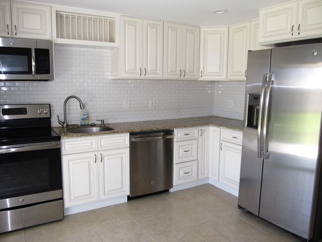 Foto del edificio - GREAT CENTRAL PINELLAS PARK LOCATION
