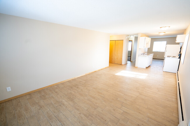 Building Photo - Y Properties Apartments