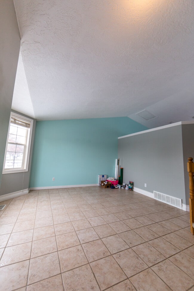 Building Photo - 1038 N 2525 W