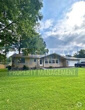Building Photo - 1354 Winwood Trail