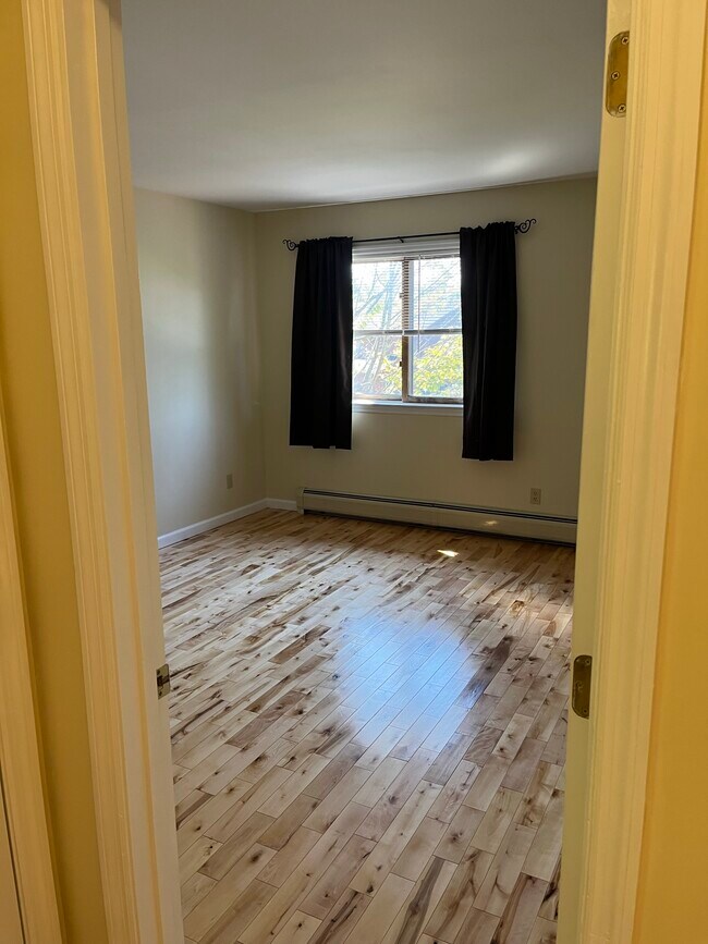 Foto del edificio - 103 Village Heights Rd