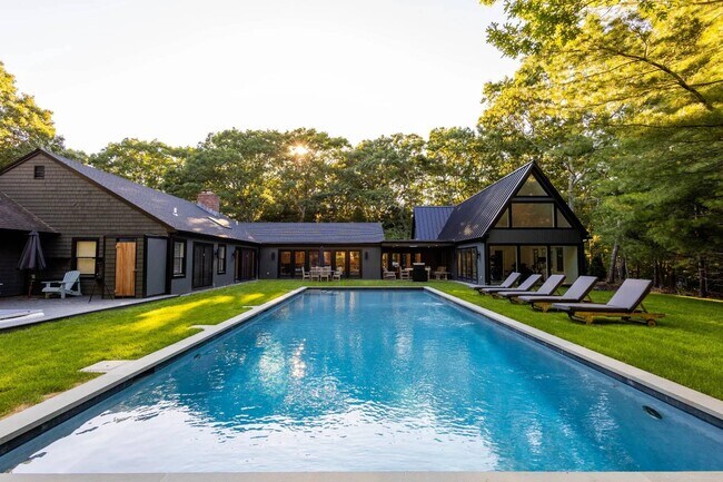 Foto del edificio - 500 Water Mill Towd Rd