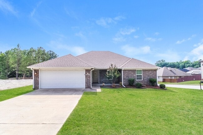 Building Photo - 5813 Heritage Heights Dr