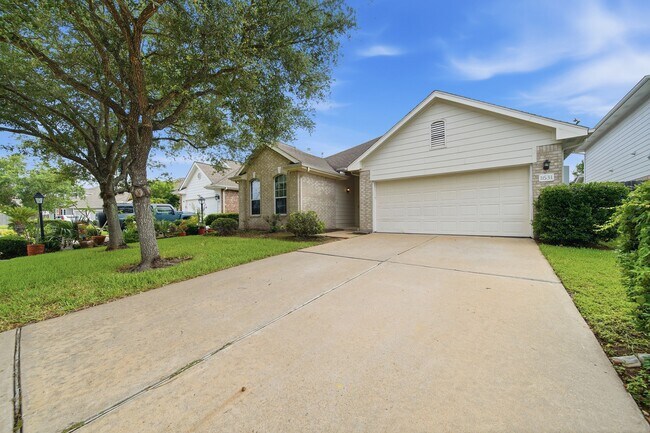 Foto del edificio - 1631 Crescent Shores Ln