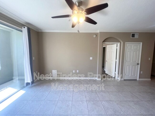 Foto del edificio - 8539 Gate Pkwy W