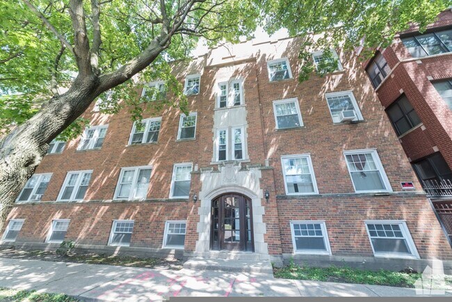 Building Photo - 5131 N Wolcott Ave