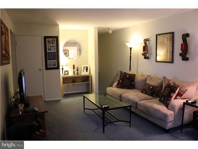 Photo - 14 Wexford Dr Apartment