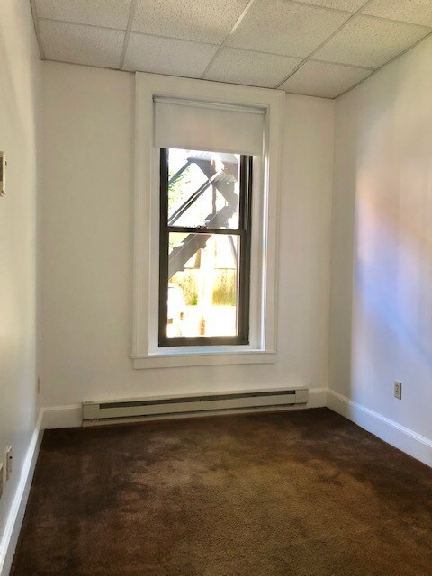 Building Photo - 1060 Beacon St