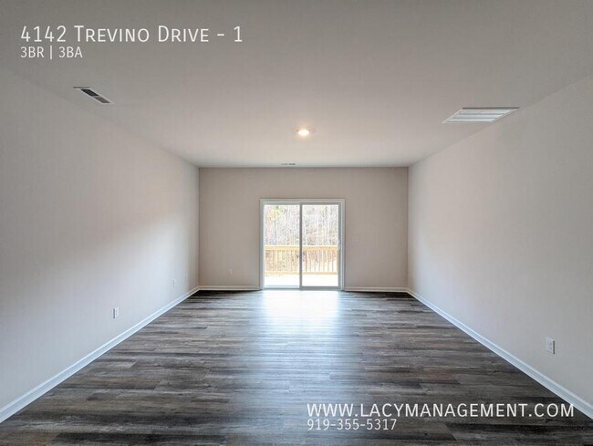 Foto del edificio - 4142 Trevino Dr