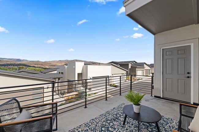Building Photo - 1277 E Echelon Rdg Ln