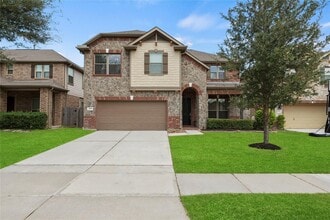Building Photo - 16514 Sheffield Run Dr