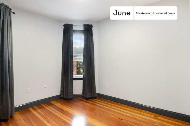Foto del edificio - Room in Shared 4 bed/2 bath home