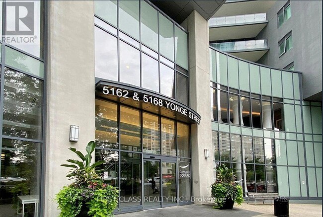 Building Photo - 5168 Yonge St