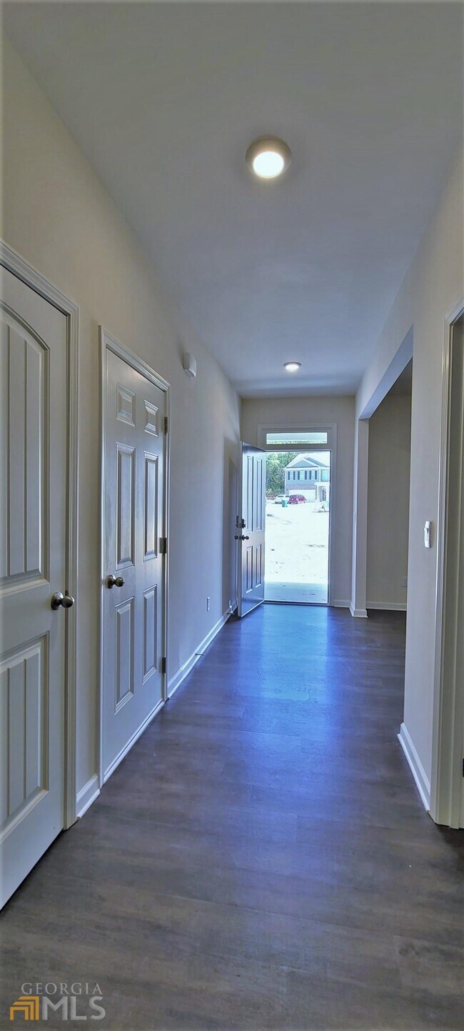 Foto del edificio - 357 Hughes Ln