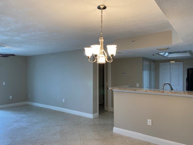 Building Photo - 5061 Wiles Rd