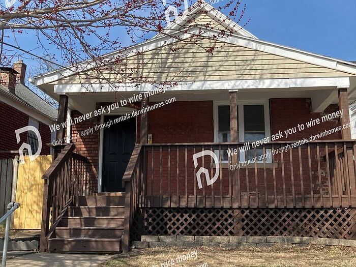 Primary Photo - 3528 St John Ave