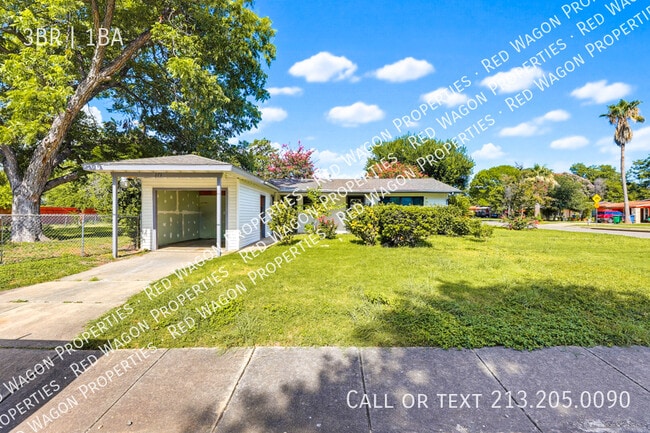 Building Photo - 271 Wayside Dr