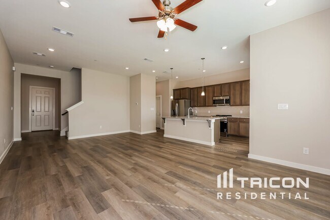 Foto del edificio - 3036 Whitetail Ln