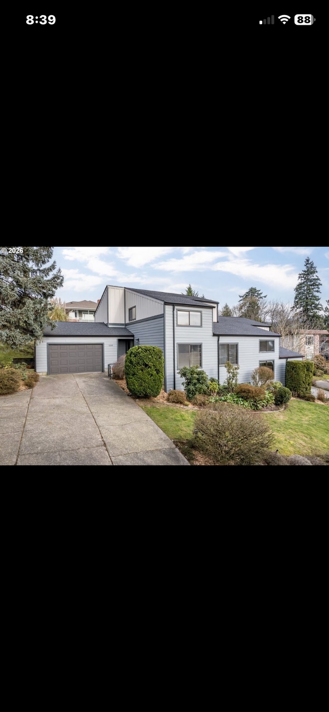 Building Photo - 1207 Holly St