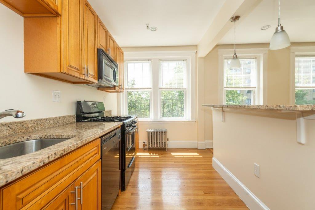 Foto principal - 276 Chestnut Hill Ave