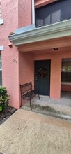 Building Photo - 144 SW Peacock Blvd