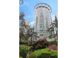 Building Photo - 1288 Alberni St