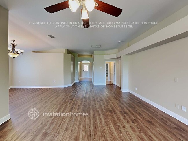 Building Photo - 5530 S Sparrow Hawk Ct