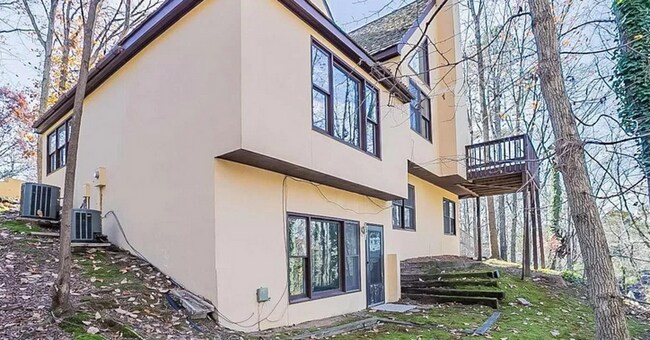 Building Photo - 555 Kings Peak Dr