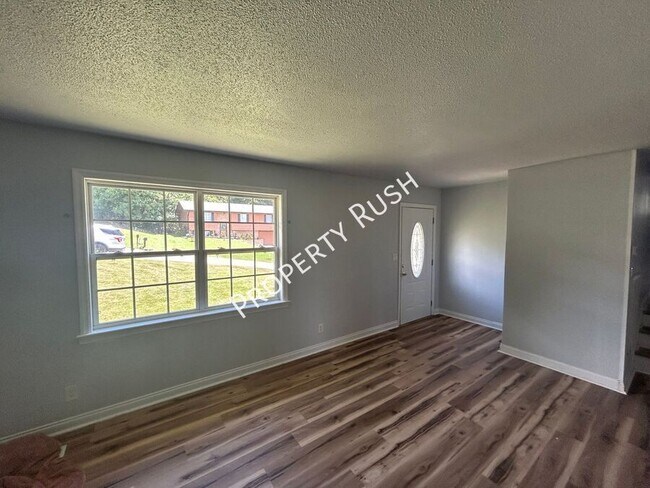 Building Photo - 9119 Westminister Cir Dr