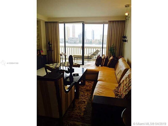 Foto del edificio - 2800 Island Blvd