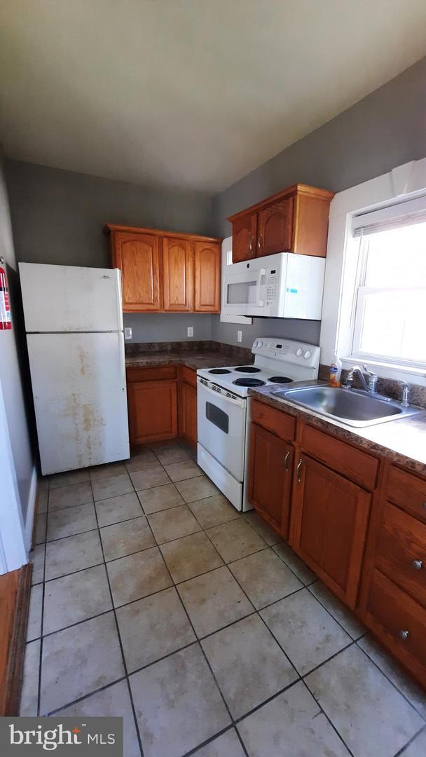 Foto del edificio - 519 E Main St