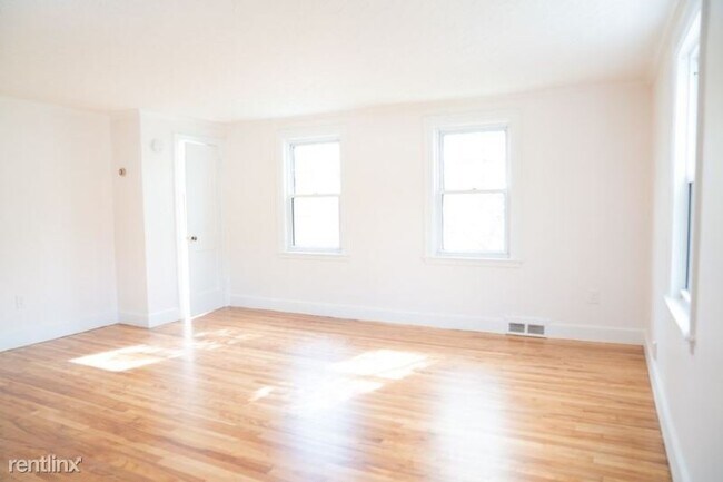 Building Photo - 52 Newcroft Cir