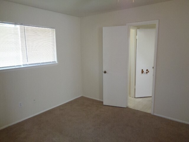 Building Photo - 15426 Swan Creek Dr