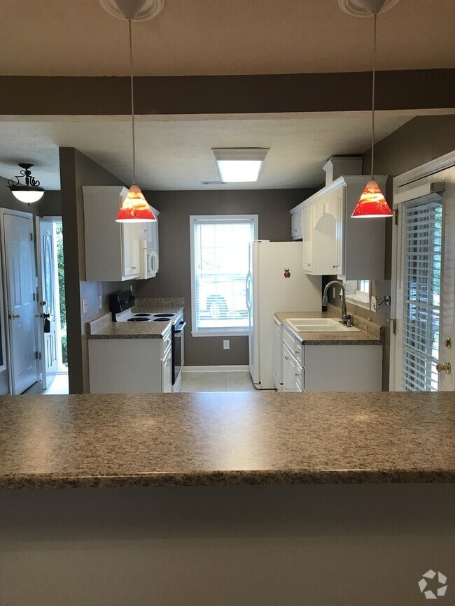 Building Photo - 146 Mel Ville