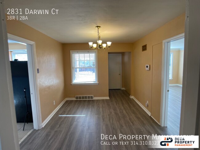 Building Photo - 3 Bedroom House