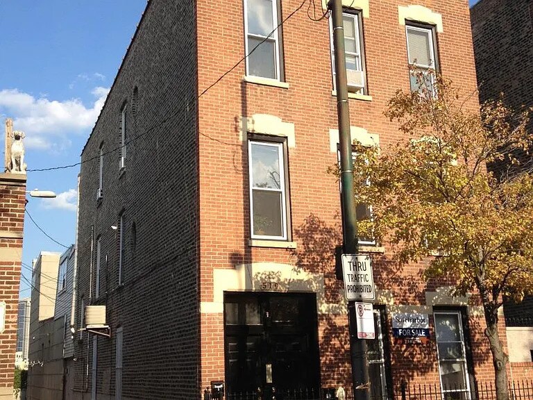 Primary Photo - 519 N May St