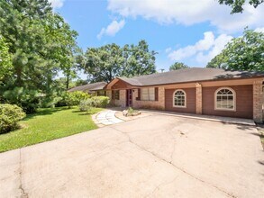 Building Photo - 9607 Carousel Ln