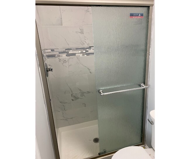 Foto del edificio - 4310 Ridgewood Ave