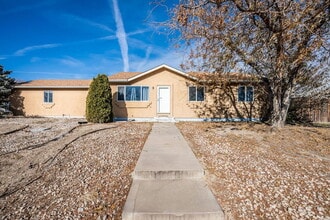 Building Photo - 4645 Ridge Dr