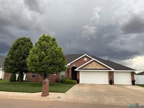 Building Photo - 2216 Briggs Ave