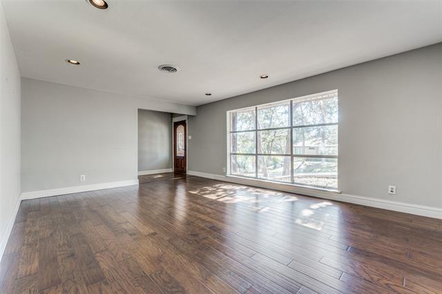 Primary Photo - 2523 Woodmere Dr