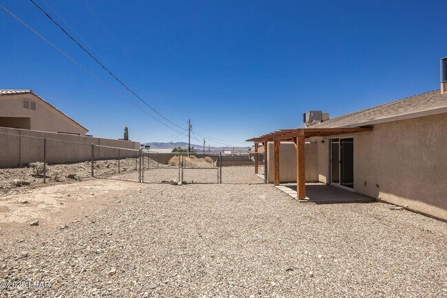 Foto del edificio - 3188 Desert View Ct