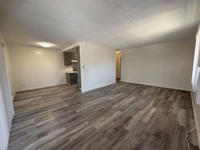Foto del edificio - 21301 Lake Shore Dr