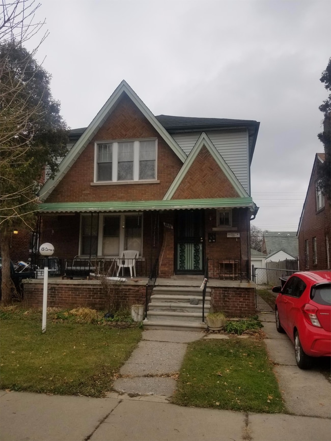 Building Photo - 8544 Cloverlawn Ave