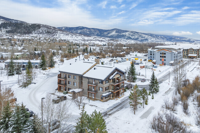 Foto del edificio - Storm Peak Apartments