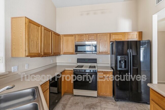 Foto del edificio - 13256 N Hammerstone Ln