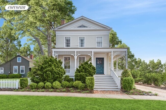 Building Photo - 311 Main St