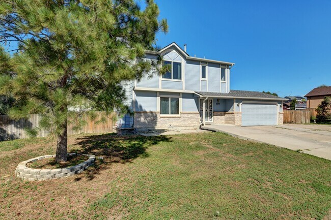Building Photo - 6630 Cottonwood Grove Dr